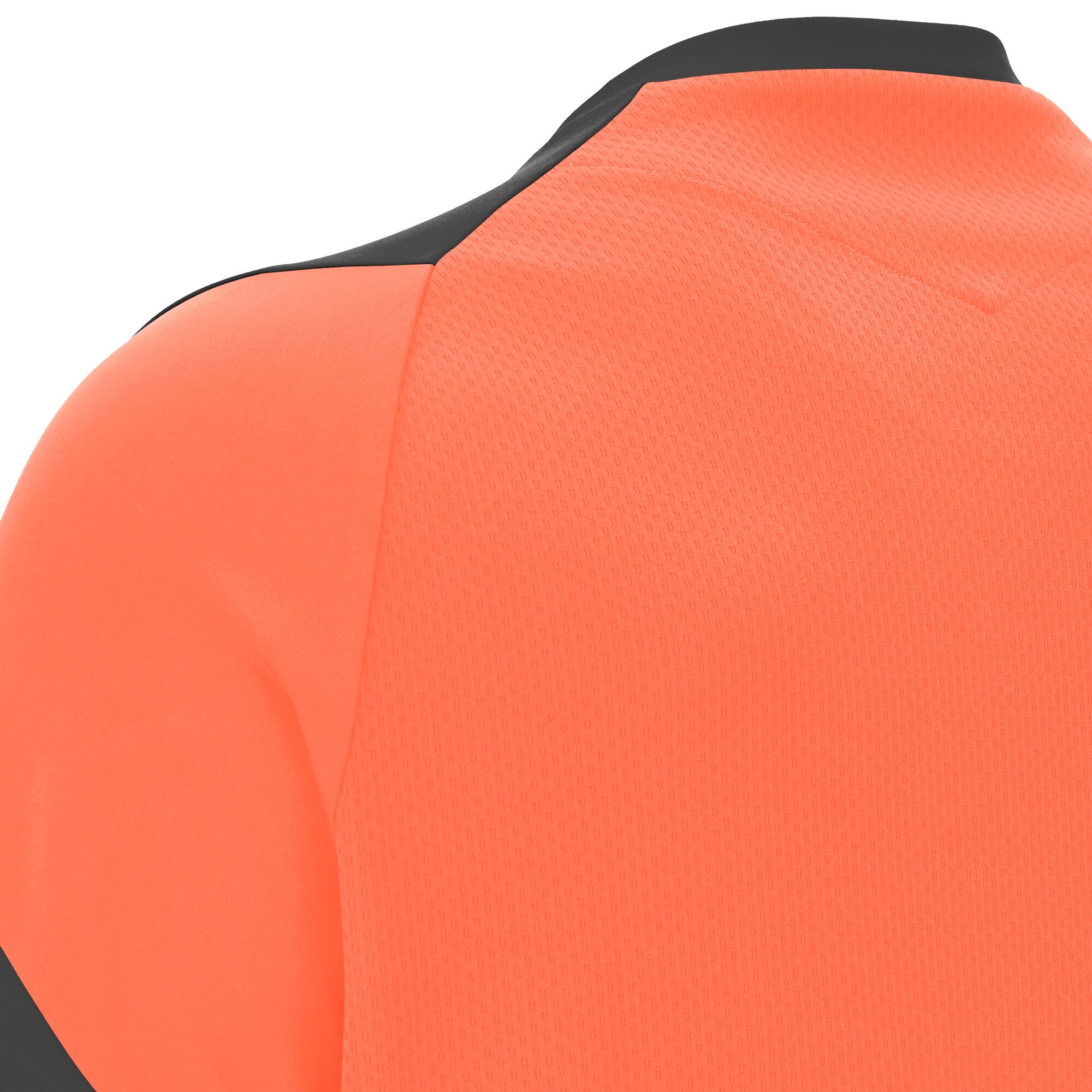Camiseta técnica Macron Golem – Personalizable para equipos de fútbol - Imagen 5
